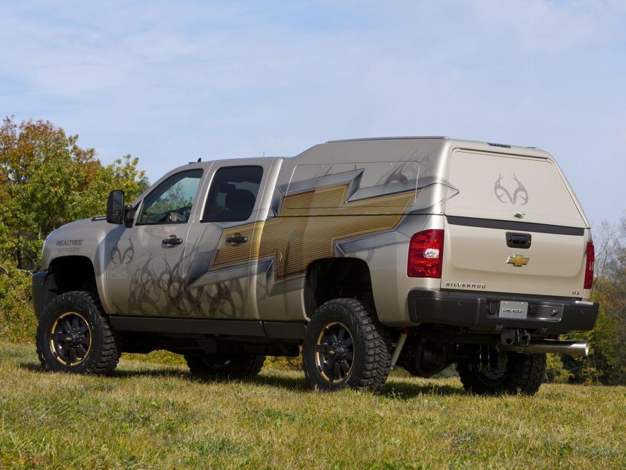  Chevrolet Silverado 2500 HD Realtree Concept 2011 года  (фото 3 из 7)